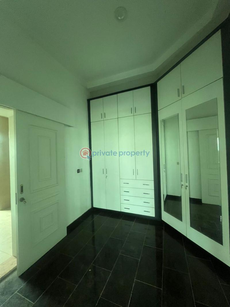 7 bedroom House For Sale Guzape Abuja Phase 1  - 4