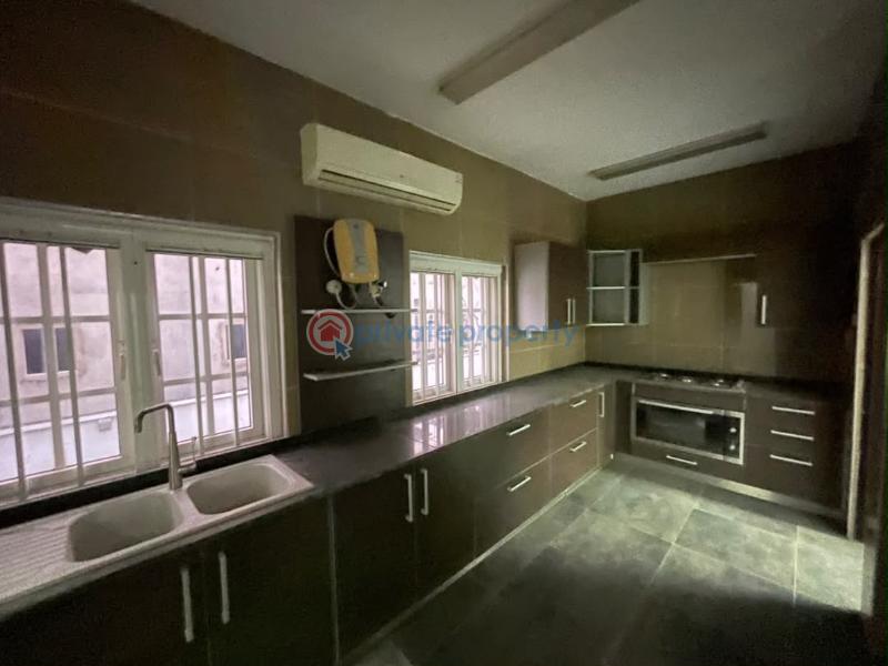 7 bedroom Detached Duplex For Rent Guzape Abuja Phase 1  - 2