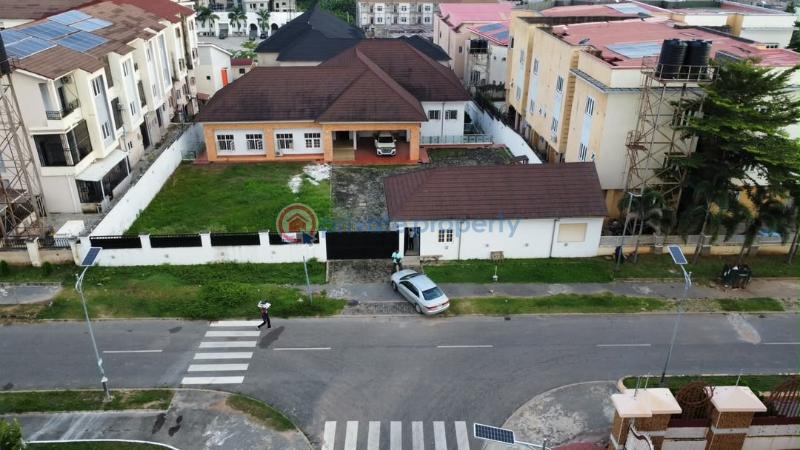 7 bedroom Detached Duplex For Rent Guzape Abuja Phase 1  - 0