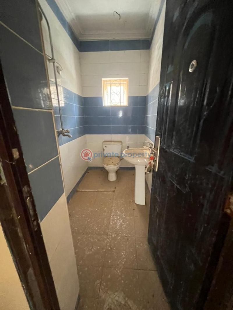 2 bedroom House For Sale Durumi Abuja Phase 2  - 8