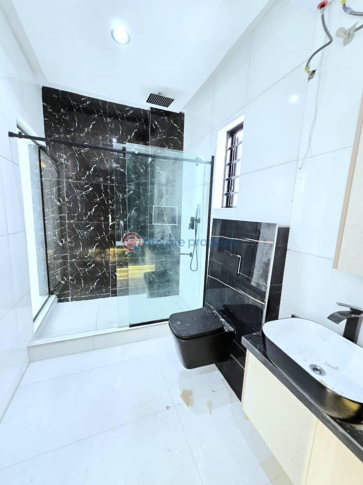 5 bedroom Detached Duplex For Sale Orchid Road Chevron Drive Lekki Lagos - 3
