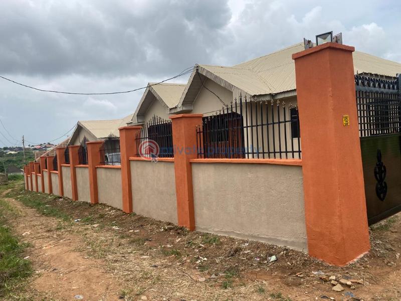 Bungalow For Sale Odo Okun, New Garage Extension Odo ona Ibadan Oyo - 0