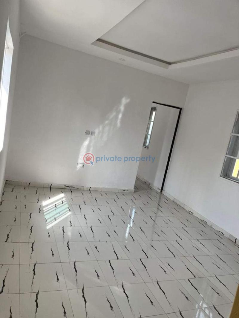 1 bedroom Block Of Flats For Sale Elebu Off Akala Express Ibadan Oyo - 1
