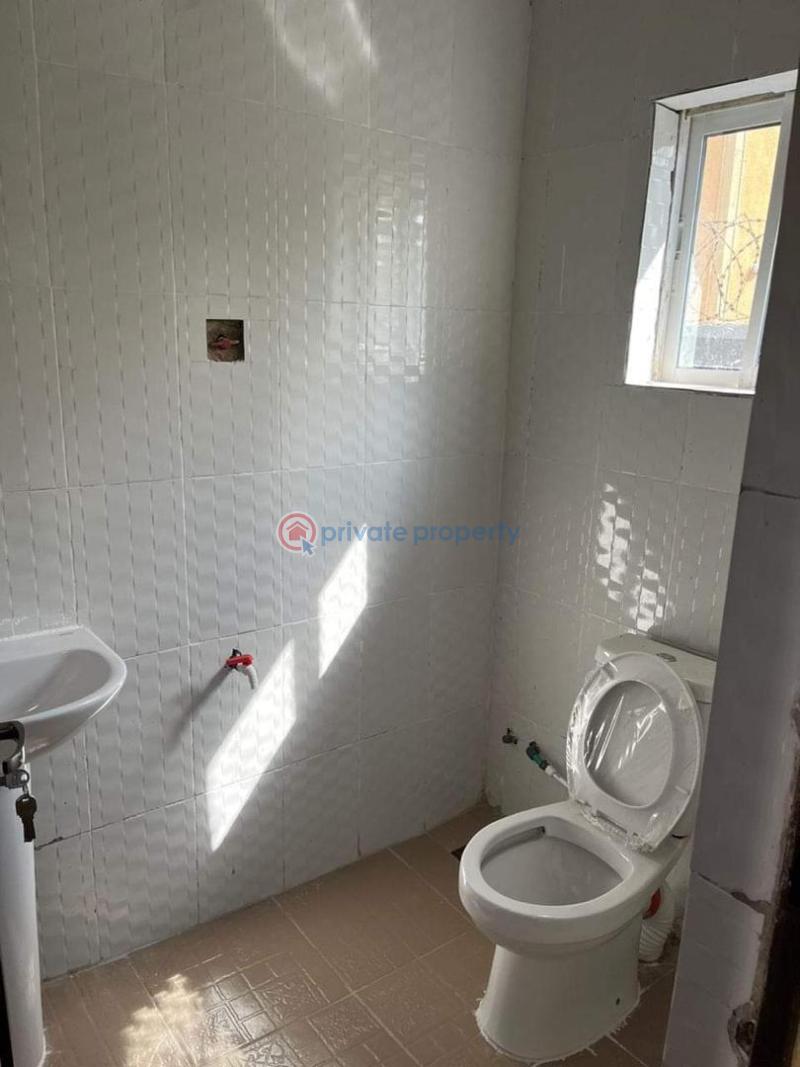 1 bedroom Block Of Flats For Sale Elebu Off Akala Express Ibadan Oyo - 4