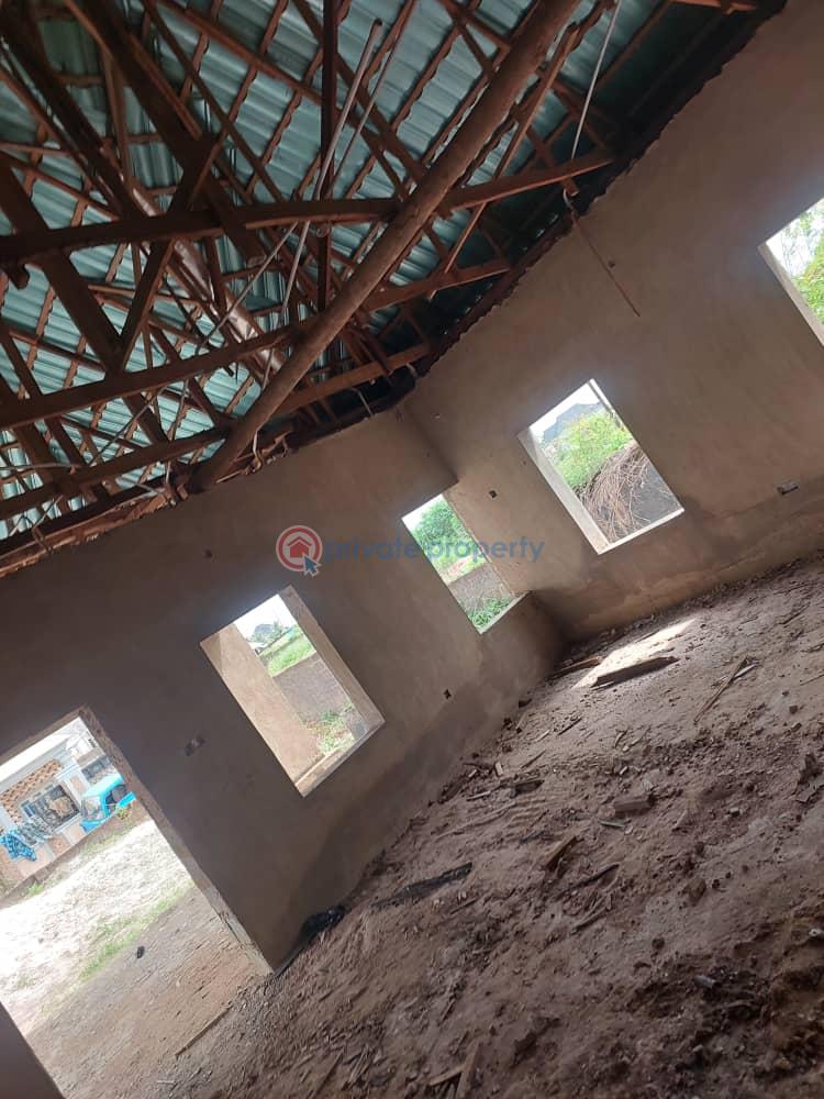 4 bedroom Detached Bungalow For Sale Laderin Estate Agunrete Ikereku. Oke Mosan Abeokuta Ogun - 5