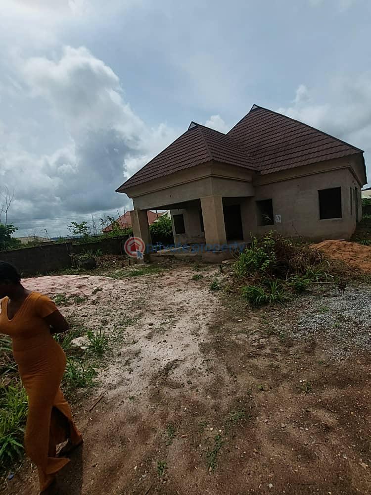 4 bedroom Detached Bungalow For Sale Laderin Estate Agunrete Ikereku. Oke Mosan Abeokuta Ogun - 13