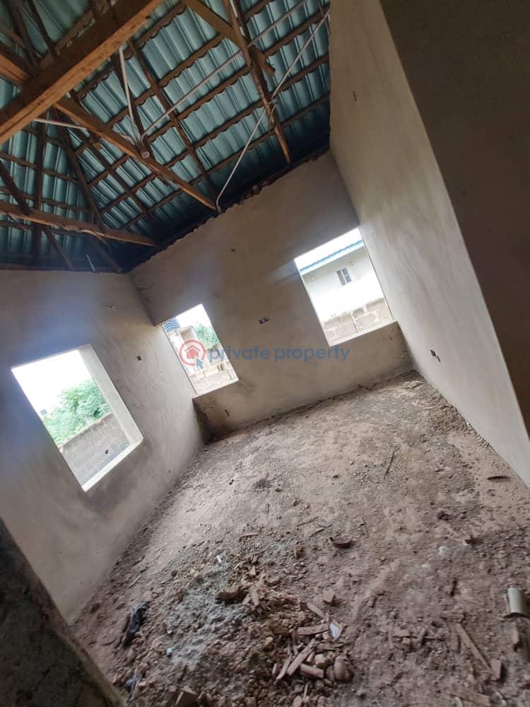 4 bedroom Detached Bungalow For Sale Laderin Estate Agunrete Ikereku. Oke Mosan Abeokuta Ogun - 7