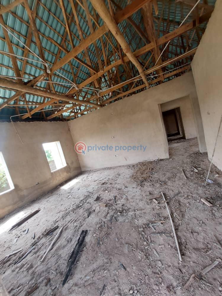 4 bedroom Detached Bungalow For Sale Laderin Estate Agunrete Ikereku. Oke Mosan Abeokuta Ogun - 10