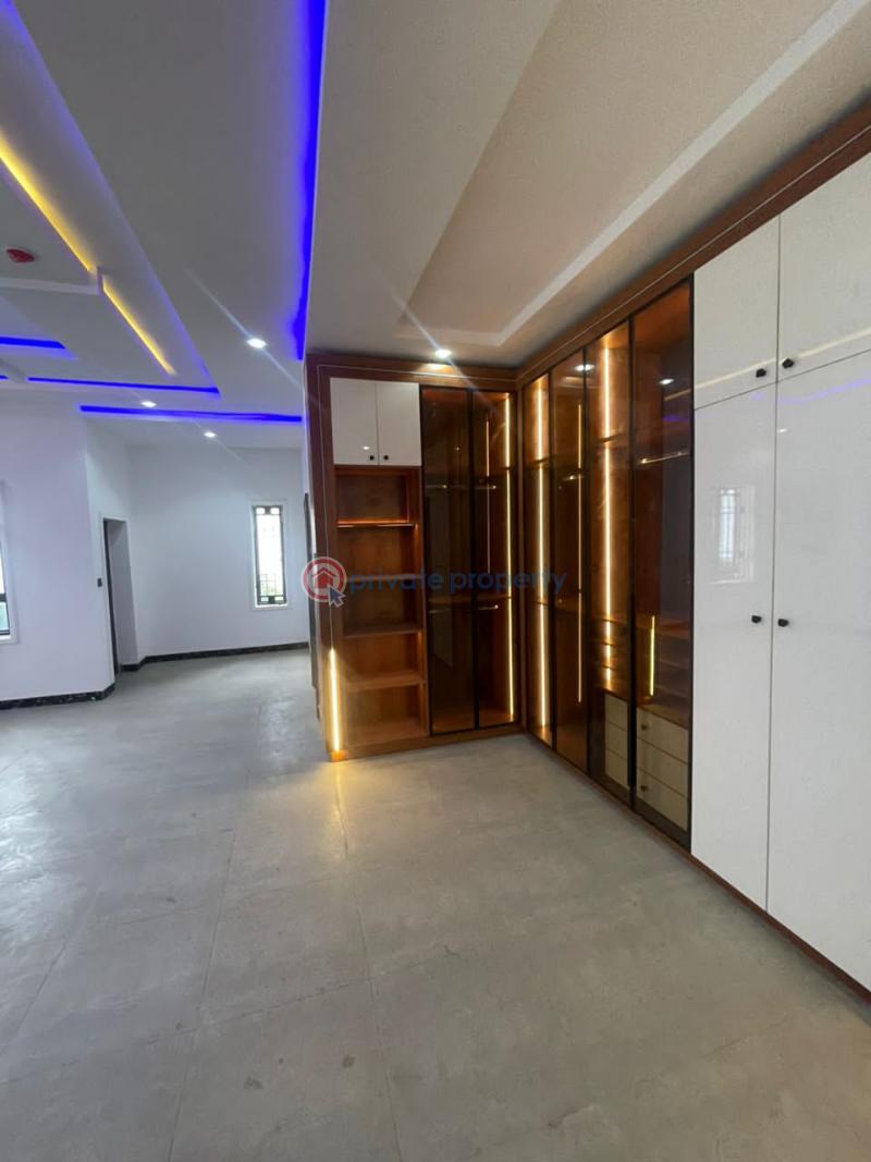 7 bedroom Detached Duplex For Sale Guzape Abuja Phase 1  - 6