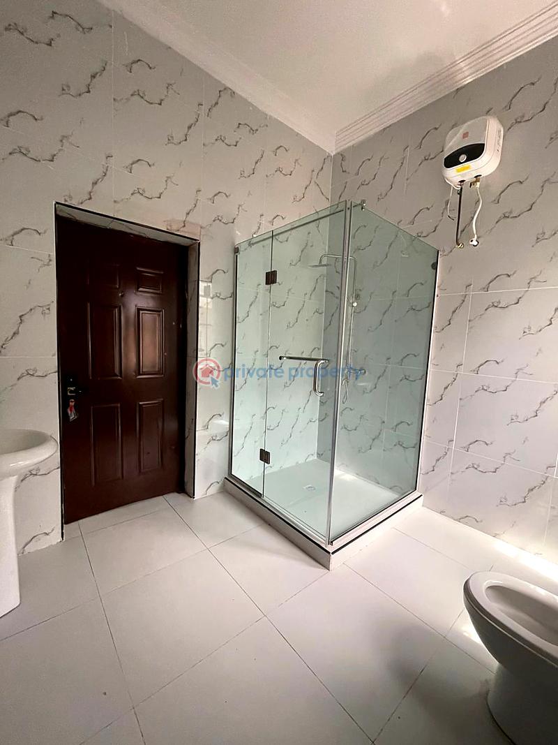 8 bedroom House For Sale Lekki Lagos - 6