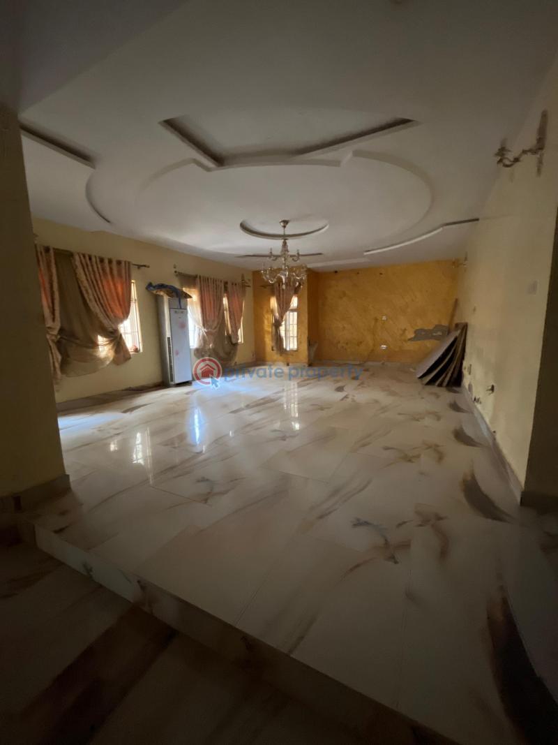 8 bedroom Detached Duplex For Sale Kaura Abuja Phase 2  - 1