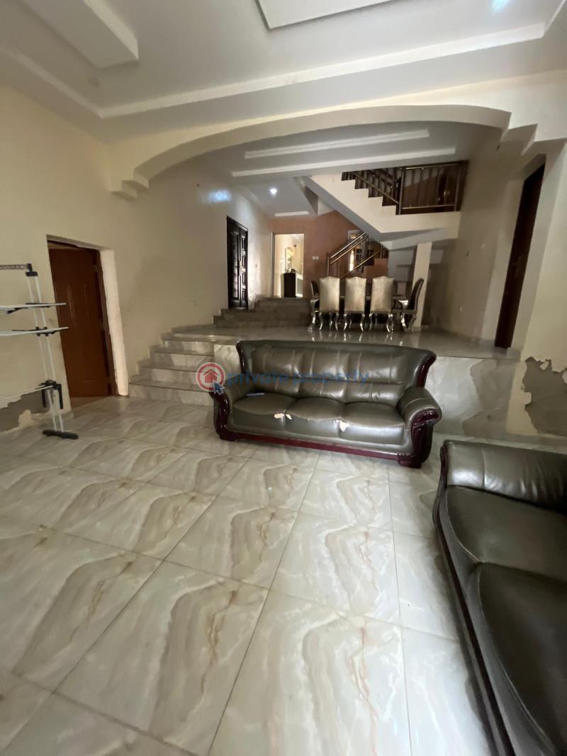 8 bedroom Detached Duplex For Sale Kaura Abuja Phase 2  - 2
