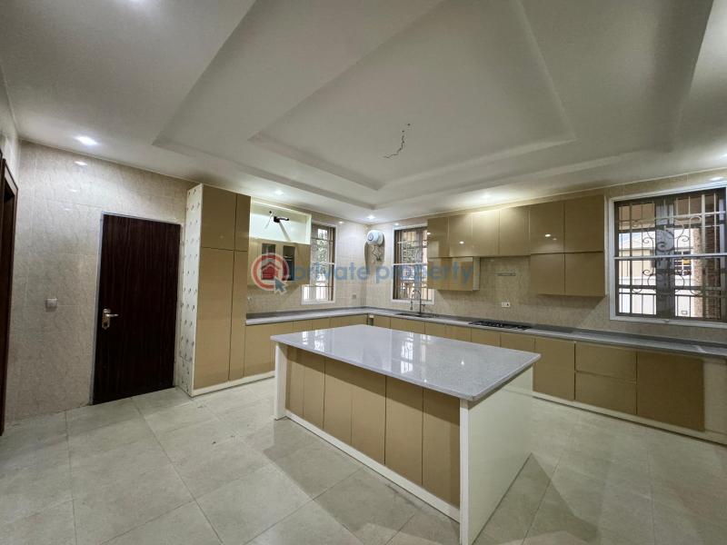 8 bedroom detached duplex with pool - 13 8 bedroom Detached Duplex For Sale Maitama Abuja Phase 1  - 13