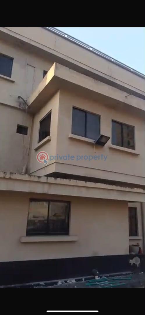 8 bedroom House For Sale Victoria Island Lagos - 3