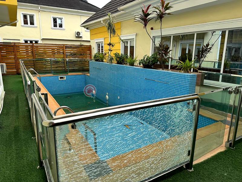 8 bedroom Flat & Apartment For Sale Lekki Lagos - 6