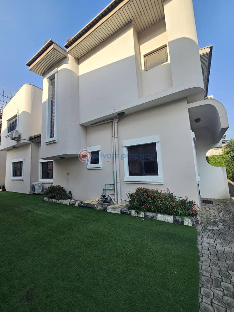 8 bedroom Detached Duplex For Rent Ikeja GRA Lagos - 0