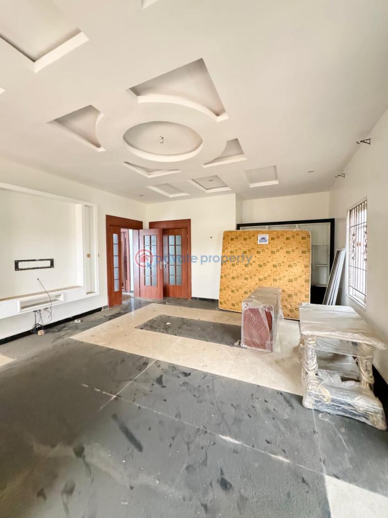 8 bedroom Detached Duplex For Sale Lekki Phase 1 Lagos - 9