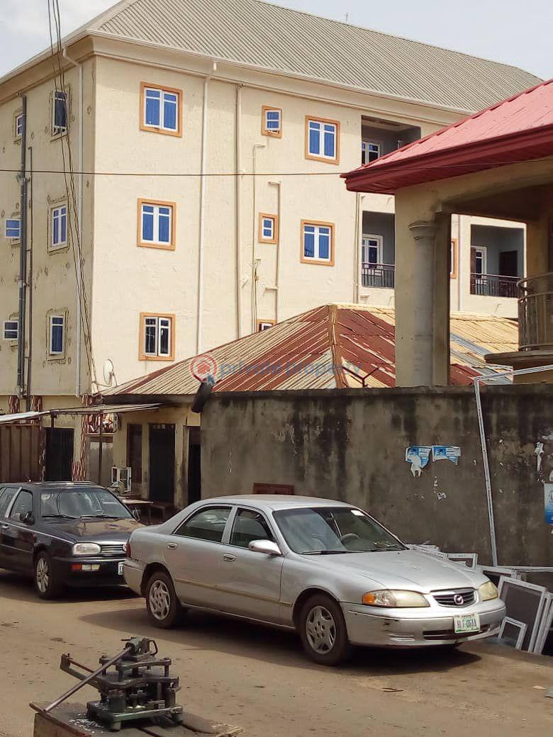 House For Sale Zik Avenue Enugu Area  - 3