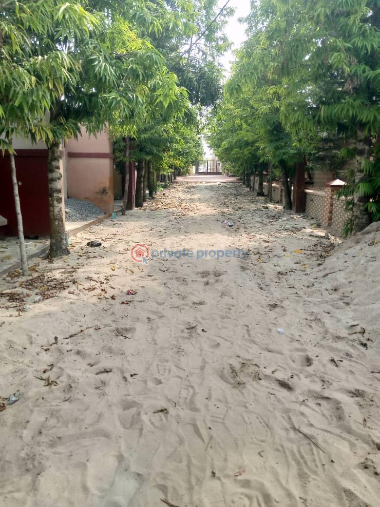 Mixed use Land For Sale Behind Emmy Hotel, Lakowe Golf Lakowe Ajah Lagos - 3