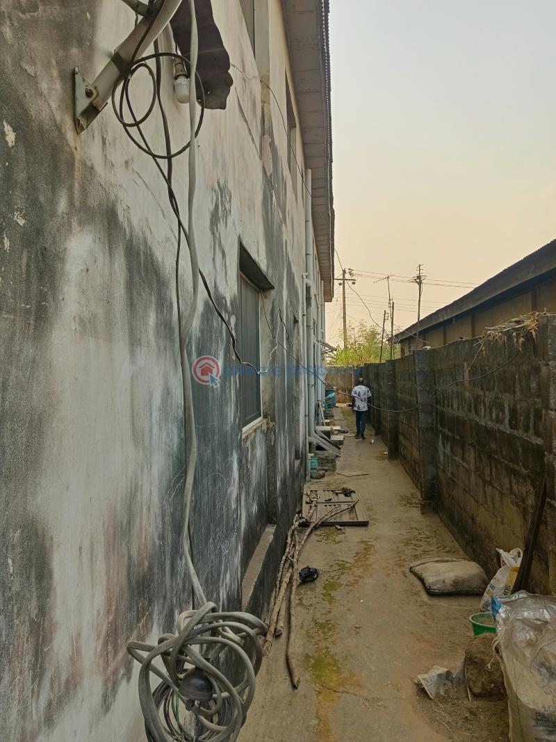 10 bedroom Block Of Flats For Sale After Laspo Tech University Odogunyan Ikorodu Lagos - 4