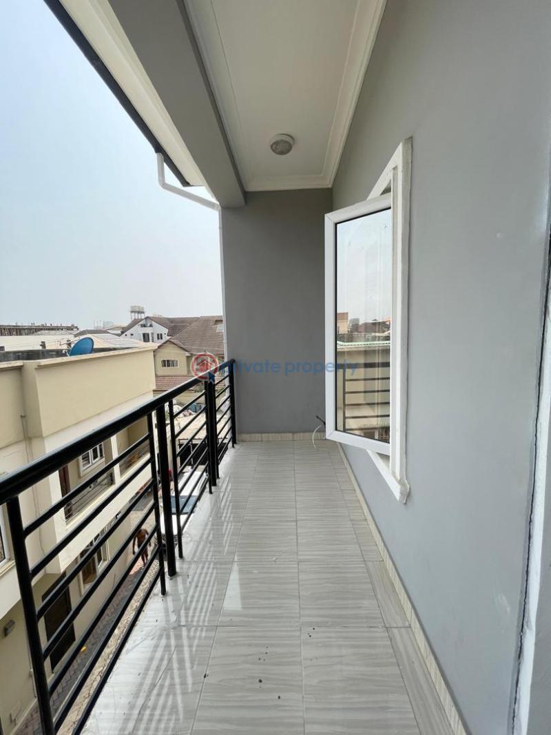 8 units of 3 bedroom apartment, 2 units of 3 bedroom penthouse - 35 Block Of Flats For Sale Lekki Phase 1 Lagos - 35