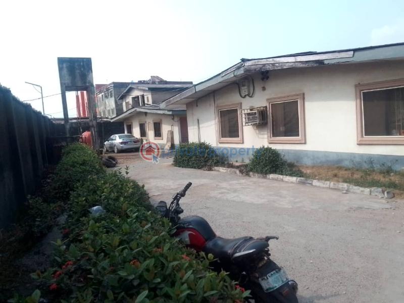 Bungalow For Sale Ponle Street Egbeda Egbe/Idimu Lagos - 9