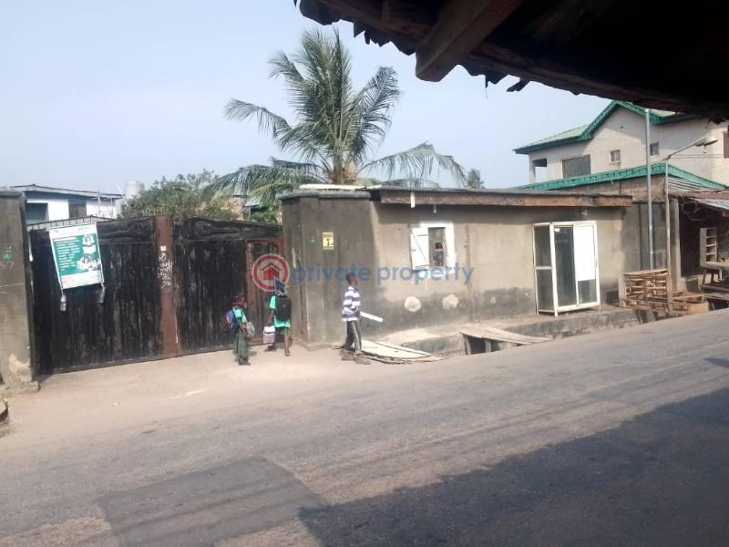 Bungalow For Sale Ponle Street Egbeda Egbe/Idimu Lagos - 3