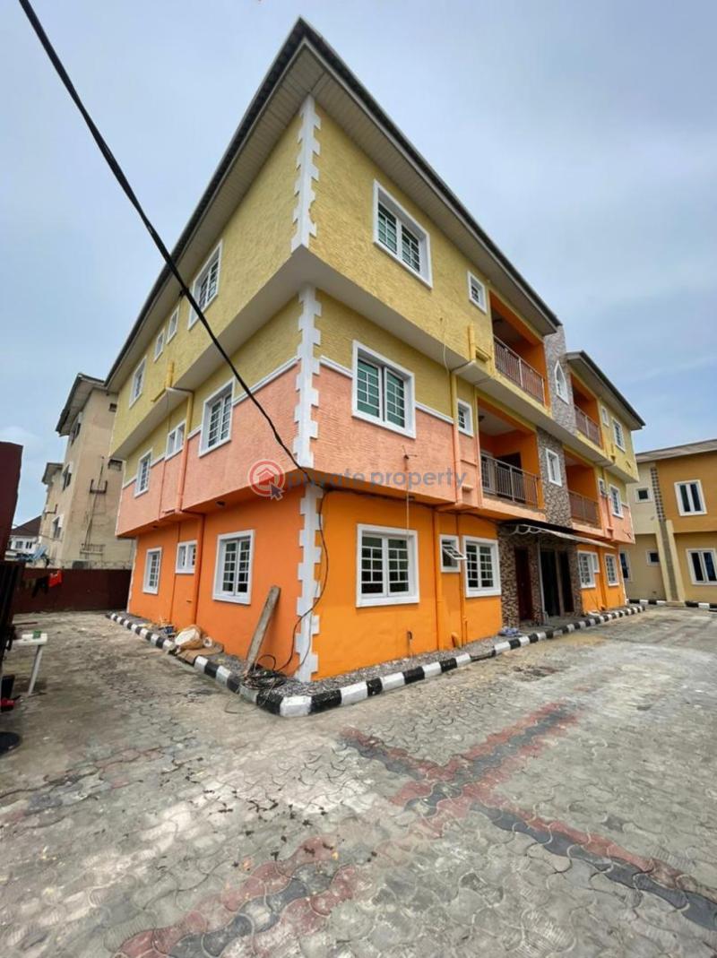 3 bedroom Block Of Flats For Rent Osapa London Lekki Lagos - 2