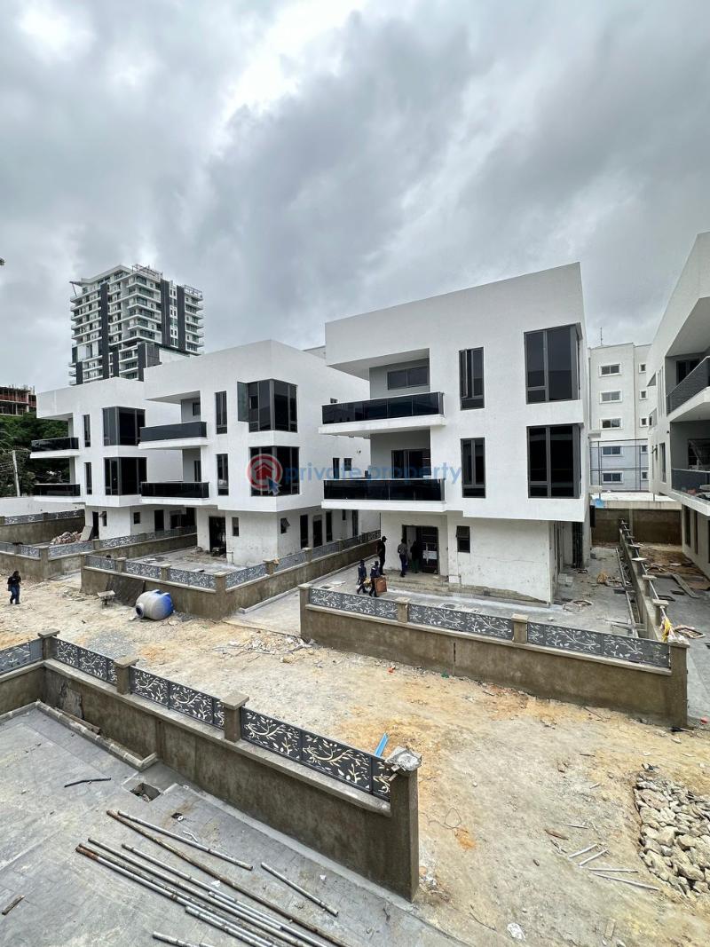 8 units of 6 bedroom detached homes - 15 6 bedroom House For Sale Off Boudillon Ikoyi Lagos - 15