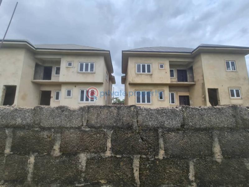 3 bedroom Block Of Flats For Sale Sunrise Estate,emene Enugu Enugu Suburb Enugu Area  - 2
