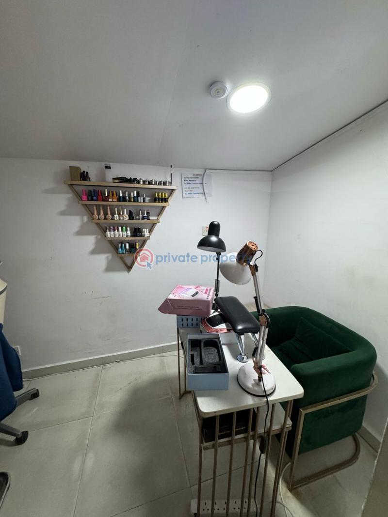 Shop For Rent Lekki Phase 1 Lagos - 4