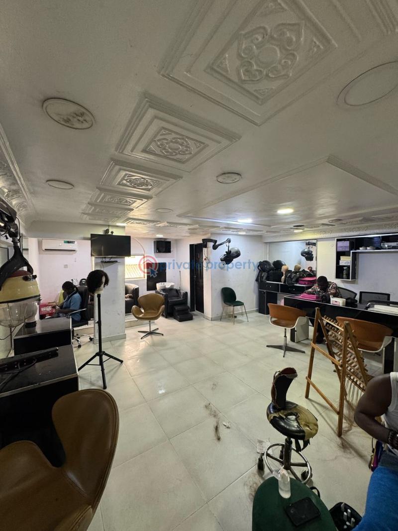 Shop For Rent Lekki Phase 1 Lagos - 1