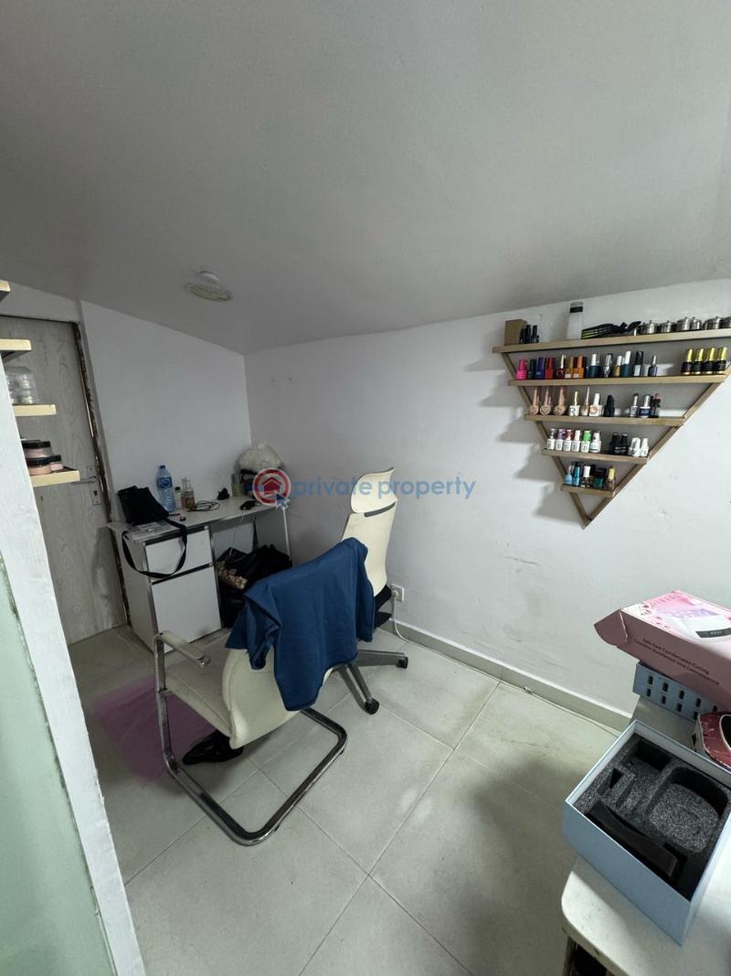 Shop For Rent Lekki Phase 1 Lagos - 5