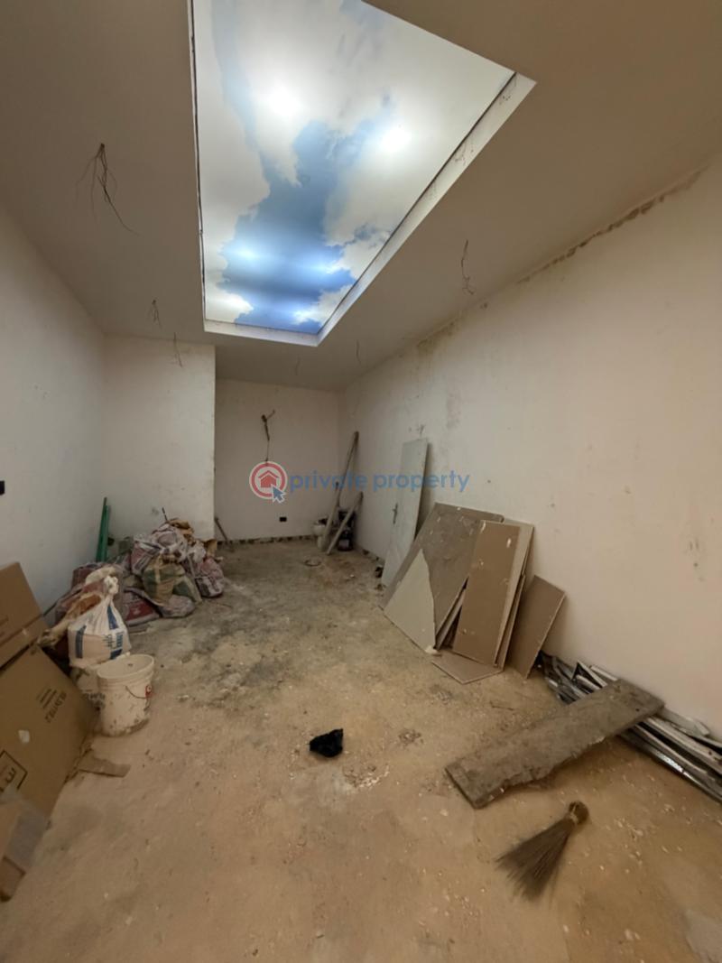 Shop For Rent Lekki Phase 1 Lagos - 5