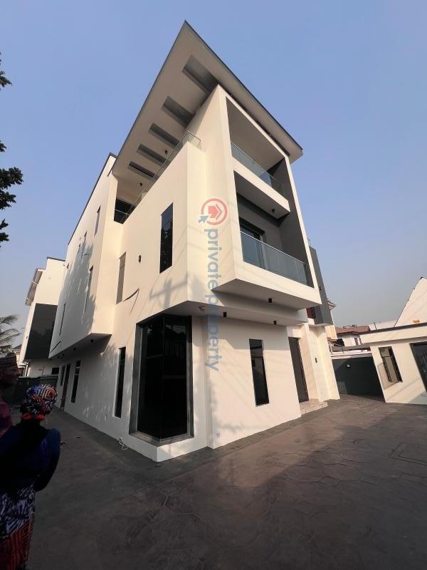5 bedroom Detached Duplex For Sale Omole Phase 2 Kosofe/Ikosi Lagos - 0