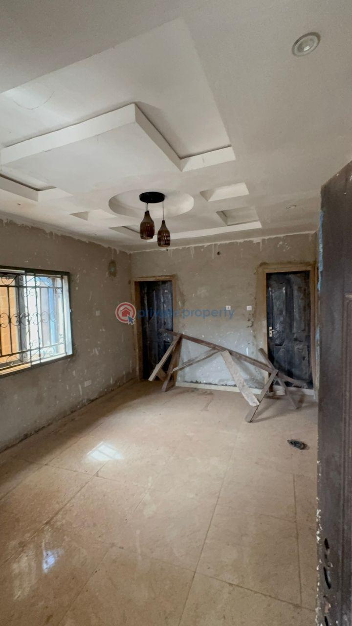 2 bedroom Block Of Flats For Sale Adebomi Oleyo Road Ashipa Tipper Garage Akala Express Ibadan Oyo - 2