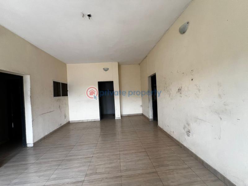10 bedroom House For Sale Soluyi Ifako-Gbagada Lagos - 9