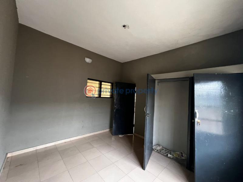 10 bedroom House For Sale Soluyi Ifako-Gbagada Lagos - 1