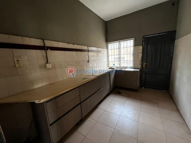 10 bedroom House For Sale Soluyi Ifako-Gbagada Lagos - 2