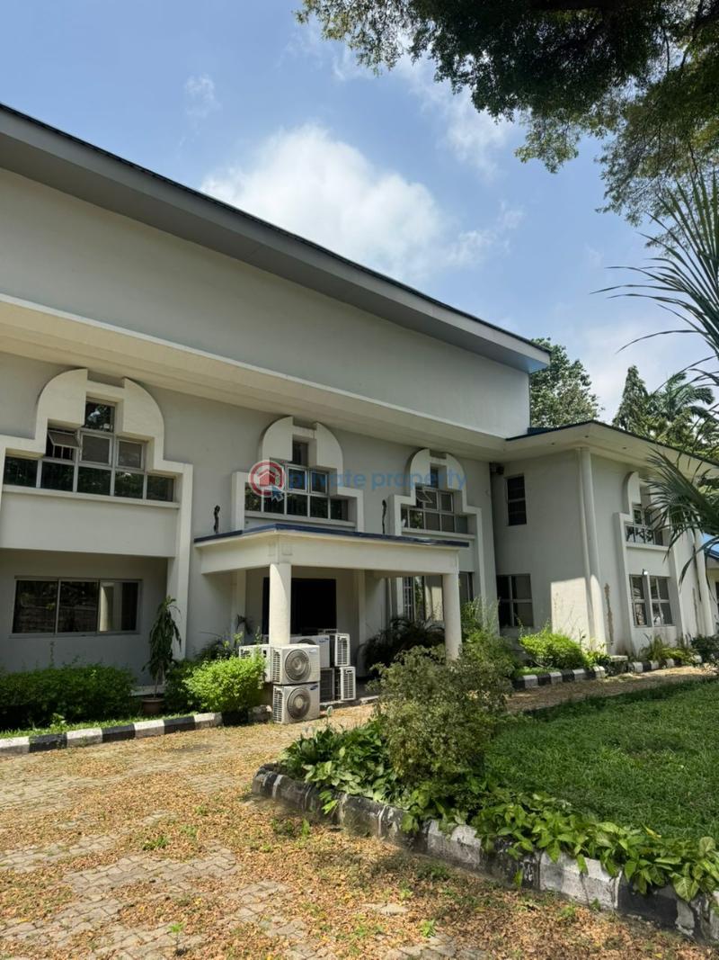 9 bedroom Commercial Property For Rent Old Ikoyi Lagos - 10