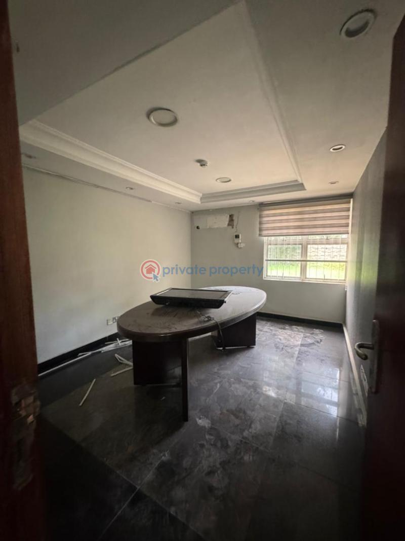 9 bedroom Commercial Property For Rent Old Ikoyi Lagos - 3