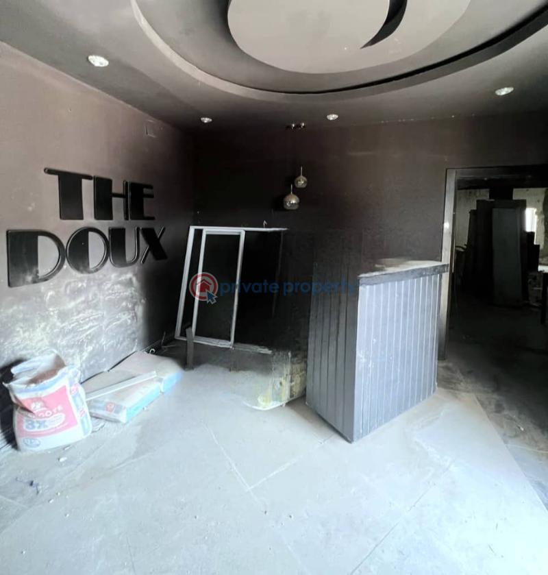 9 bedroom commercial space - 5 9 bedroom Office For Rent Oniru Victoria Island Lagos - 5
