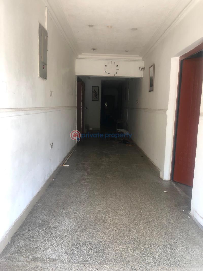 9 bedroom Detached Duplex For Rent Ligali Ayorinde Victoria Island Lagos - 4