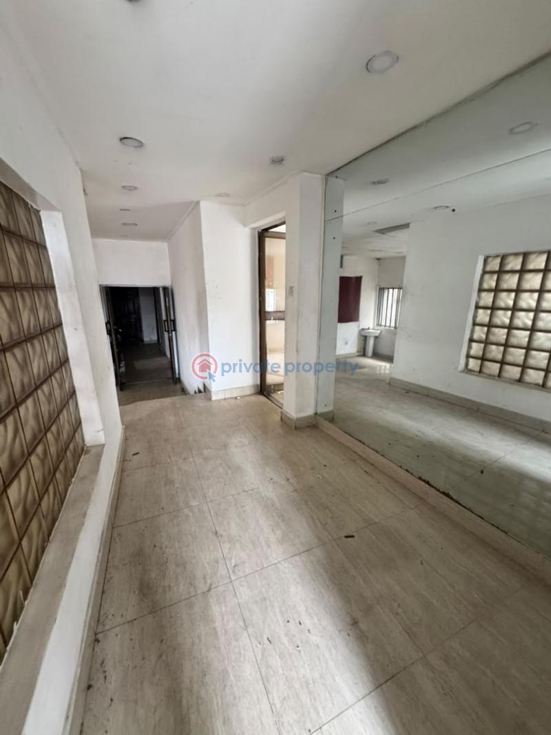 9 bedroom Commercial Property For Rent Victoria Island Lagos - 5