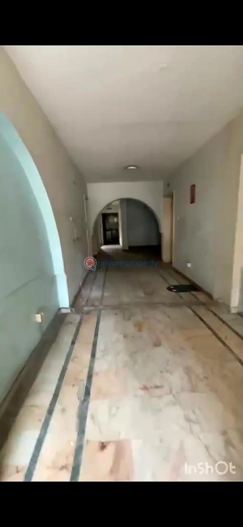 9 bedroom House For Rent 4.⁠ ⁠good For: Bank, Hospital, School, Showroom, Corporate H Victoria Island Lagos - 5