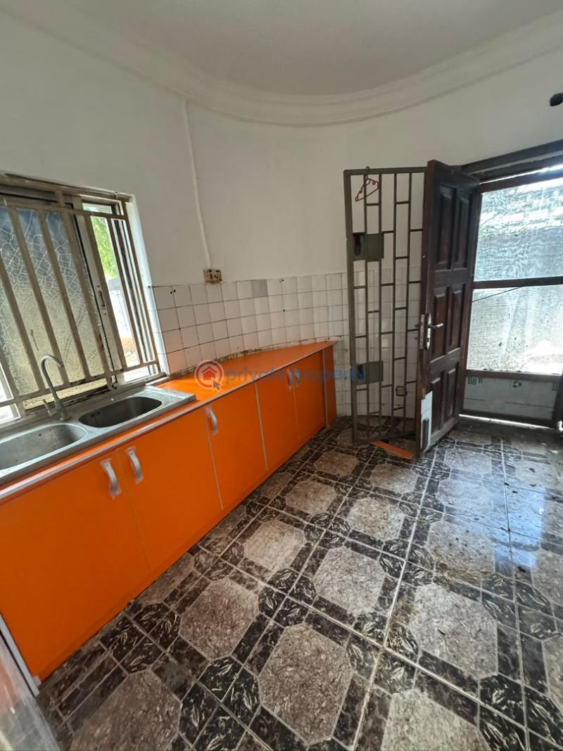 9 bedroom House For Rent Victoria Island Lagos - 3