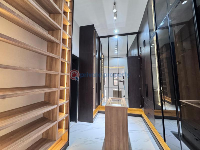 9 bedroom Detached Duplex For Sale Guzape Abuja Phase 1  - 12