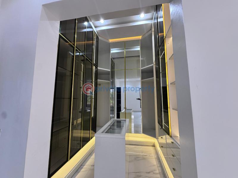 9 bedroom Detached Duplex For Sale Guzape Abuja Phase 1  - 15