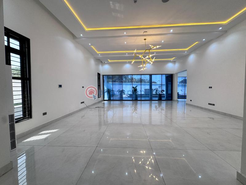 9 bedroom Detached Duplex For Sale Guzape Abuja Phase 1  - 1