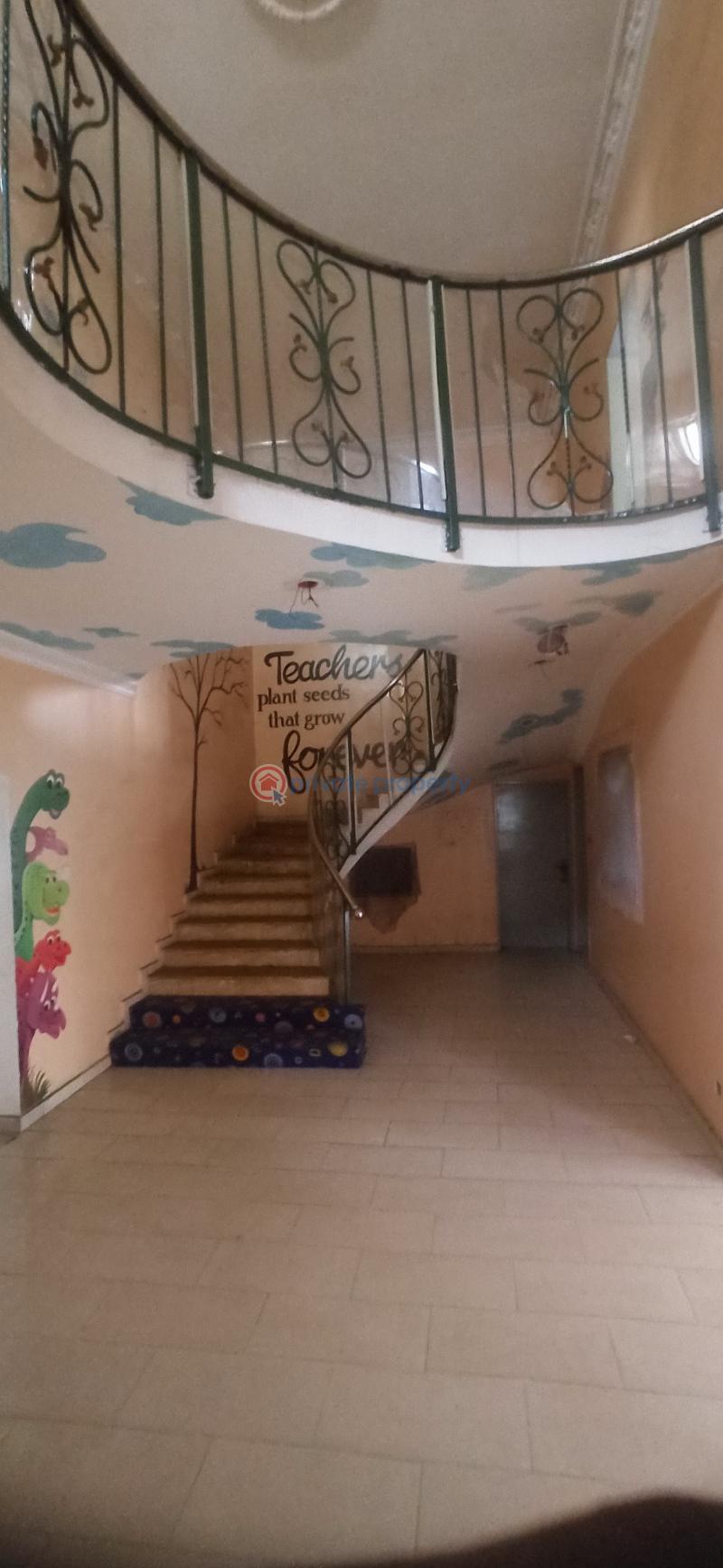 9 bedroom Detached Duplex For Rent Wuse II Abuja Phase 1  - 4